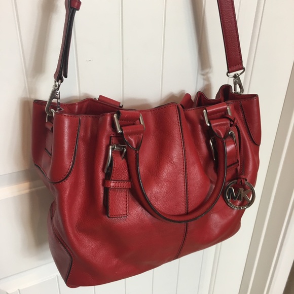 Red Michael Kors purse - Picture 2 of 12